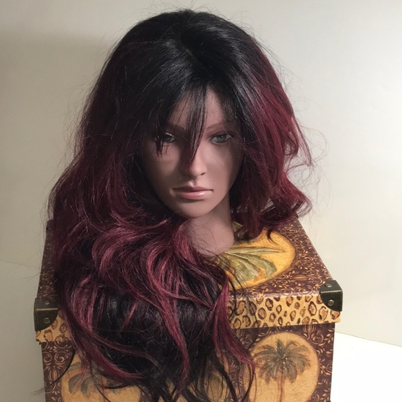 STUNNING OMBRÉ  DARK TO COOL RED LAYER WITH BANG - Picture 4 of 11